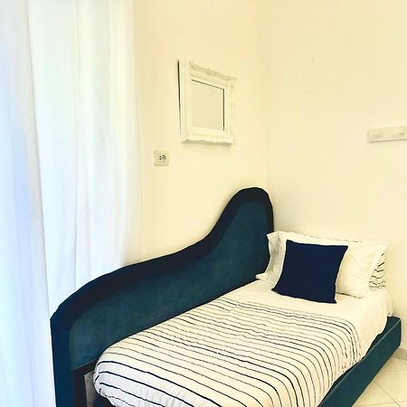 Casa Loren In The Heart Of Sorrento Exterior photo